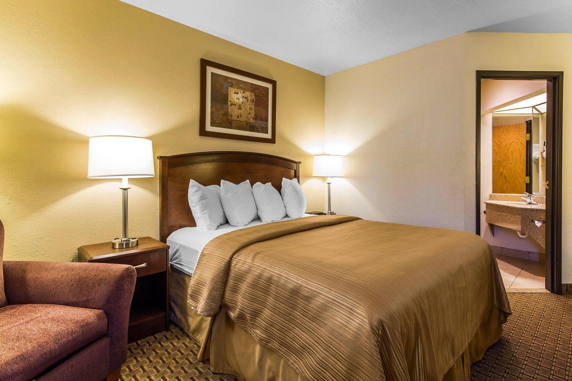 Quality Inn La Crosse Exterior photo